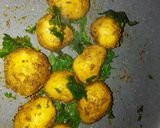 A picture of step 5 of Methi wale Baby potatoes.