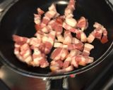 Une image de l'étape 4 de Frisée aux lardons et pignons de pin sauce balsamique.