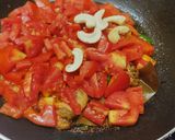A picture of step 7 of Jain Paneer Tikka Masala Shawarma.