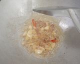 Foto langkah ke 1 dari resep Tumis Kangkung Simpel.