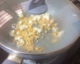 A picture of step 1 of Bread with popcorn custard parfait.