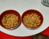 Foto del paso 3 de la receta: Garbanzos con huevo y chorizo (cocina de aprovechamiento)