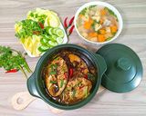 Hình bước làm 4 của món Cá bớp kho hành ớt