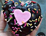 A picture of step 5 of Heart Donut.