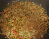 Foto del paso 11 de la receta: Arroz frito con huevo y verduras