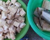 Foto langkah ke 1 dari resep Tumis Tempe dan Ikan Asin Jambal Roti.