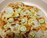 Foto del passaggio 8 della ricetta Pizza fatta in casa: buona come in pizzeria!