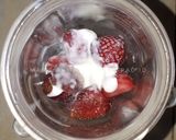 Foto langkah ke 2 dari resep Mangoberry Smoothies.