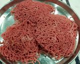 A picture of step 2 of Beetroot Noolputtu (Idiyappam).