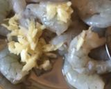 A picture of step 3 of Prawn Maqlooba.