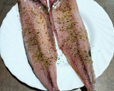 Foto del paso 1 de la receta: Caballa a la plancha con ajo y perejil