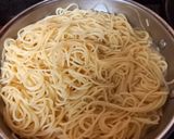 A picture of step 2 of Spaghetti.