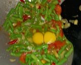 Foto langkah ke 3 dari resep Oseng Buncis Telur Orak Arik.