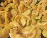 A picture of step 3 of Veggie macaroni.