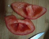 Фото кроку 3 до Салат с помидорами, яйцом и сыром.