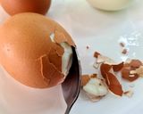 Foto del paso 1 de la receta: Sandwich de ensalada de huevo