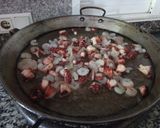 Foto del paso 2 de la receta Paella de pulpo y gambas