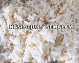 Gambar langkah 1 resipi Nasi Goreng Bawang Putih.