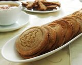 Diós keksz csokikrémmel recept fázis 4 fotója