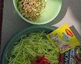 Foto langkah ke 1 dari resep Oseng mangga muda.