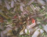 Foto langkah ke 4 dari resep Tumis Sawi Putih.