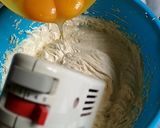 Foto langkah ke 1 dari resep Marmer cake.