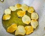 A picture of step 3 of Masala puri.