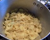 Foto del paso 7 de la receta: Moños con manteca y brocolis a las tres pimientas