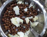 A picture of step 1 of Dahi puri chaat.
