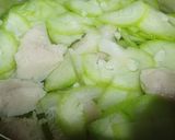 Hình bước làm 2 của món Canh bí nấu giò sống tôm khô