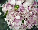 सूजी के चीले (suji ke cheele recipe in Hindi) रेसिपी चरण 2 फोटो