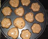 Foto langkah ke 5 dari resep Kue Cubit Cokelat Lumer.
