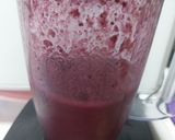 A picture of step 2 of Beetroot blueberry smoothie- recipe to boost and detox our body.