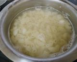 A picture of step 2 of Macaroni Pasta with Walnuts.