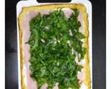 Foto del paso 2 de la receta: Piononos. Rúcula - jamón cocido / Atún, cebolla - morrón 🫔