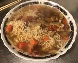 Une image de l'étape 8 de Soupe asiatique épicée au bouillon de crevettes, tomate noire, shiitakes et coriandre.