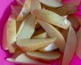 Gambar langkah 1 resipi Homemade Cheesy Wedges.