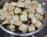 A picture of step 2 of Leg of lamb, baked brinjals and potatoes.