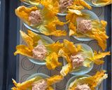 Foto del passaggio 3 della ricetta Fagottini di fiori di zucca🌼