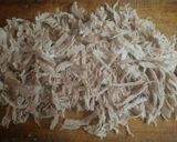Foto del paso 3 de la receta: Pollo esmechado full vegetales acompañado con tapas de berenjena
