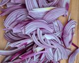 Foto del paso 1 de la receta: Cebollas encurtidas