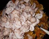 عکس مرحله 3 از دستور ساندویچ مرغ و قارچ