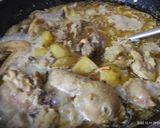 Foto langkah ke 5 dari resep Opor Ayam Kentang Ala Me.
