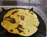 A picture of step 3 of Bajra roti.