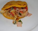 A picture of step 4 of Arepas with Scrambled Eggs and Ham.