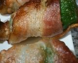 Foto del paso 4 de la receta Pimientos de padrón relleno de queso y bacon