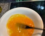 Foto del paso 1 de la receta: Capricho de patatas paja, huevo y trufa