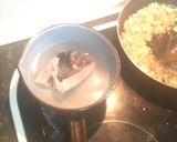 Foto del paso 7 de la receta Merluza en salsa marinera