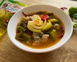 รูปขั้นตอนการทำที่ 3 ของ ต้มยำผักกาดดอง By แม่บ้าน
