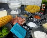 A picture of step 1 of White Sauce Pasta.